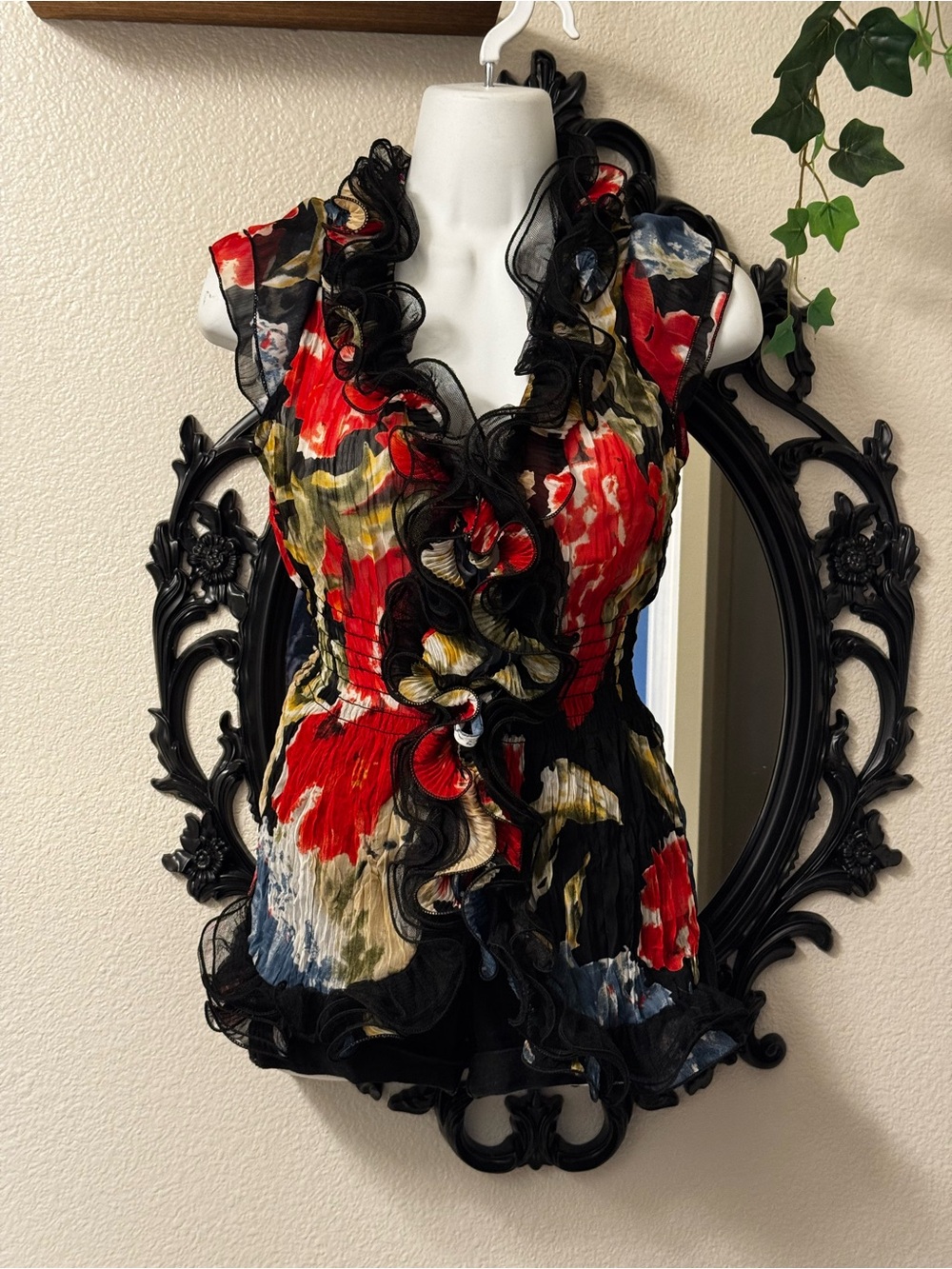 Ruffled V-Neck Floral Blouse in Red and Black